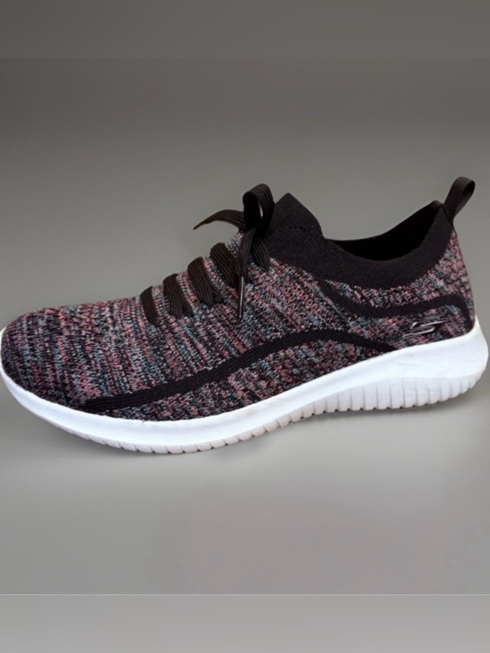Black Multicolor Sketchers Ultra Flex Memory Foam Knit Sneakers sz 8